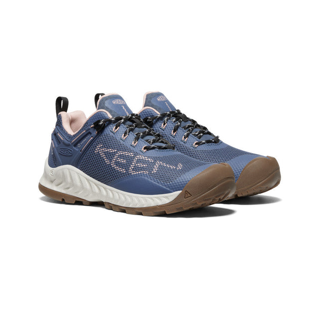 Keen Women's NXIS EVO Waterproof Shoe VINT_IND/PEACHY_KEEN /  / M