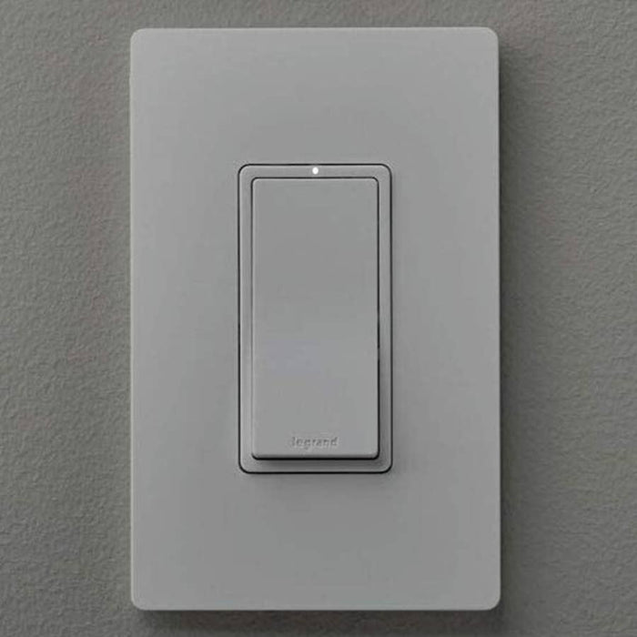 Pass & Seymour 15A 3-Way Illuminated Quiet Switch with Wall Plate, White